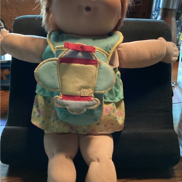 Vintage Cabbage Patch Kids doll. - Picture 2 of 7